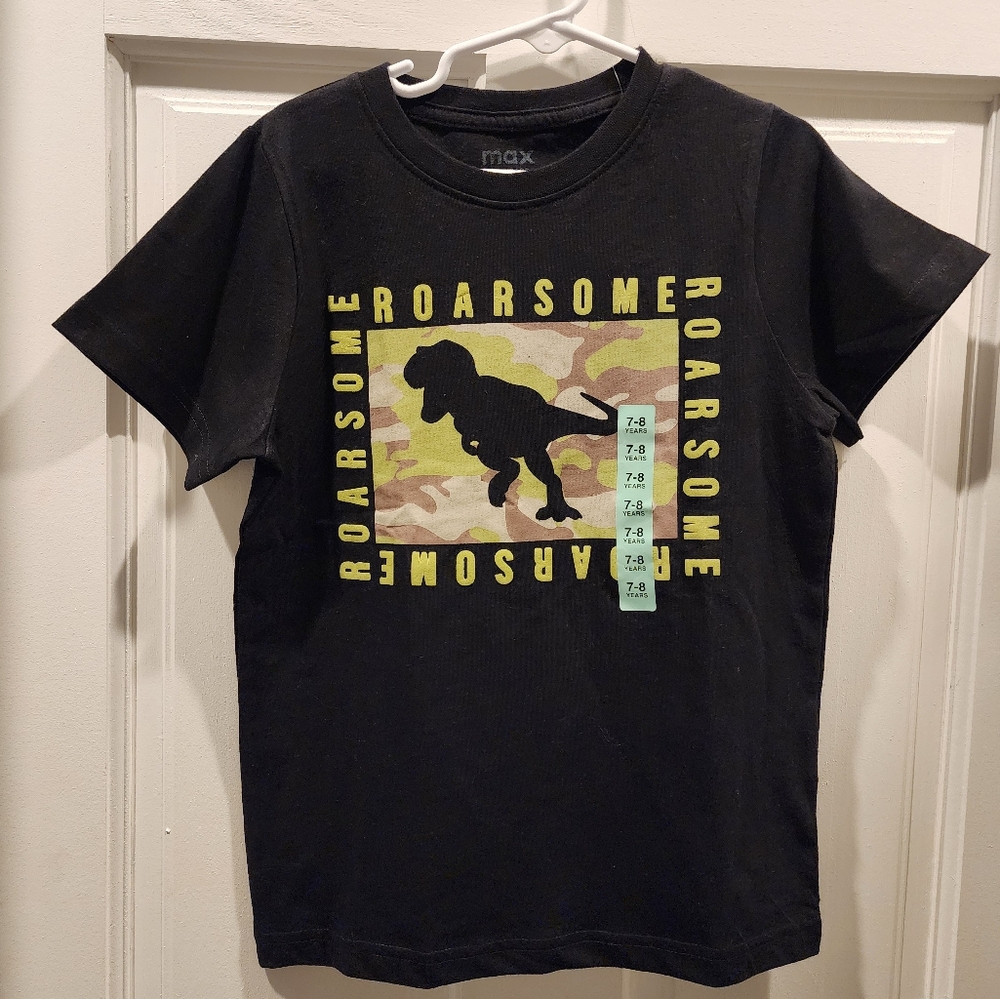 Max shirt  for 7-8 years boy.